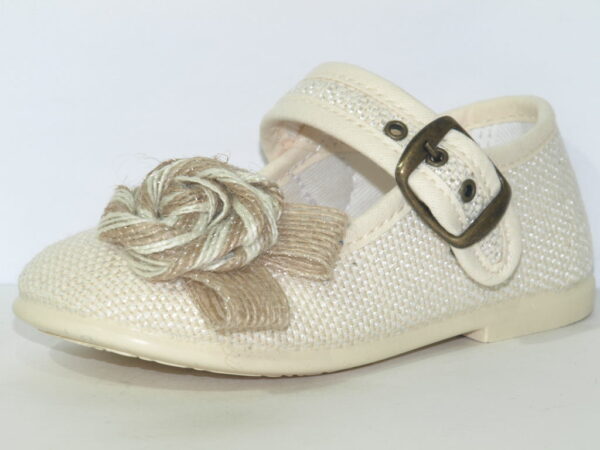 Mercedita lino Nerja flor